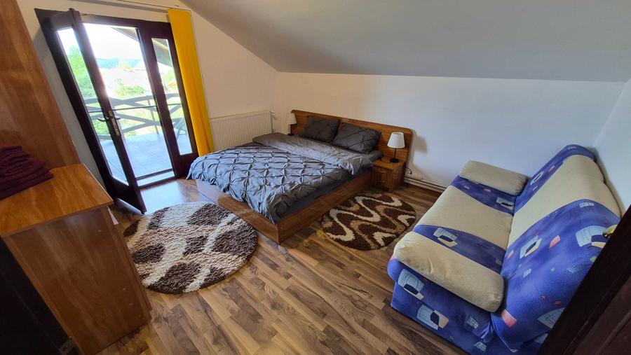 Casă cu 4 camere cu Teren 1000 Mp în Fârdea