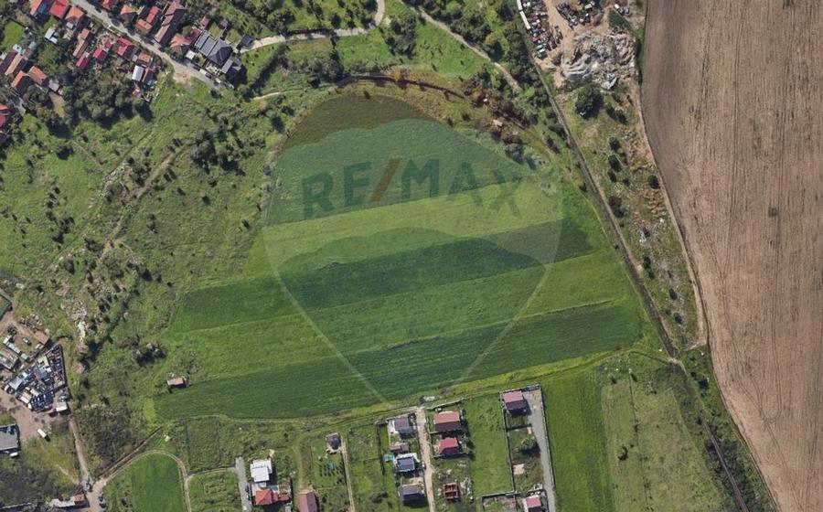 Teren Construcții intravilan de 416 mp, în Bujac