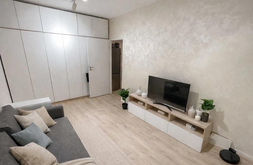 Apartament cu 3 camere decomandat în Regie