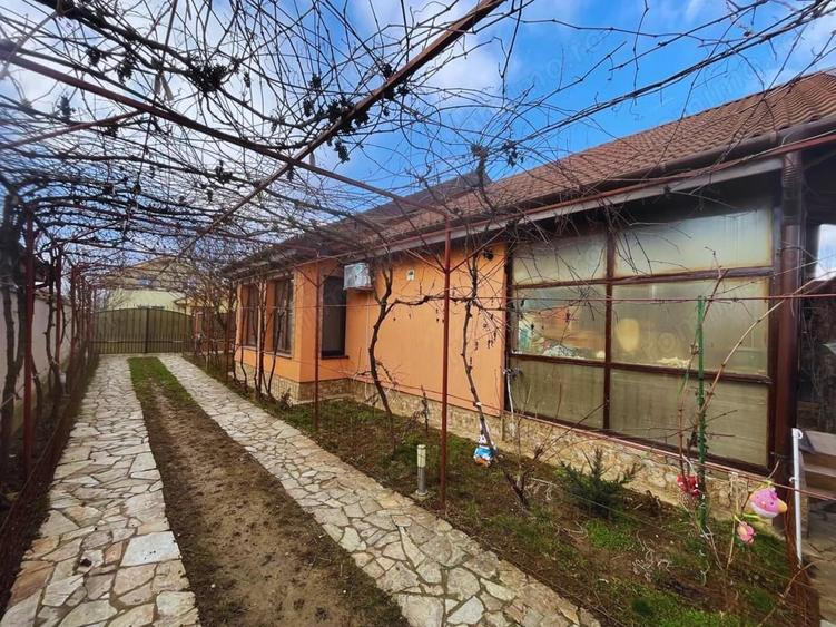 Casă cu Teren 550 Mp în Sântandrei