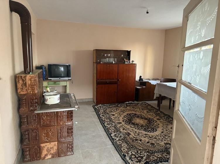Casă cu 2 camere în Valea Vinului