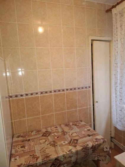 Apartament cu 2 camere semidecomandat în Titulescu