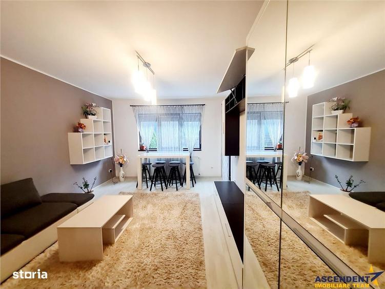 Apartament cu 3 camere decomandat, mobilat în Central