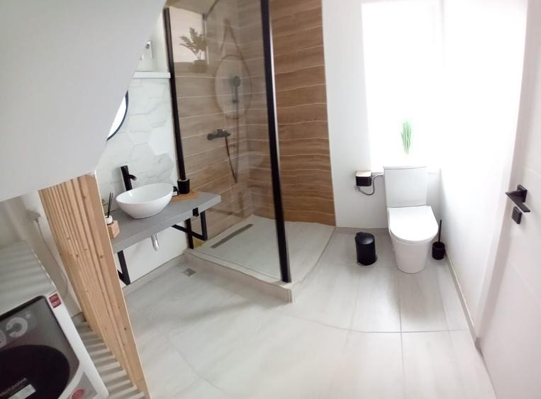 Casă cu 4 camere în Preajba