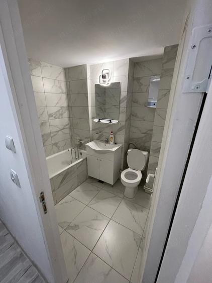 Garsonieră decomandată în Micro 15