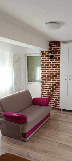 Apartament cu 2 camere nedecomandat în Central