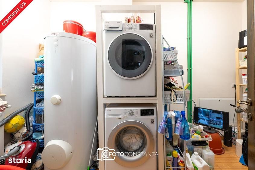 Casă cu 4 camere în Palazu Mare