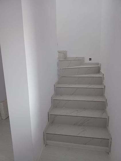 Casă individuală cu 4 camere cu Canalizare în Valu lui Traian
