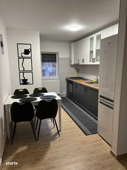 Apartament cu 3 camere în Est