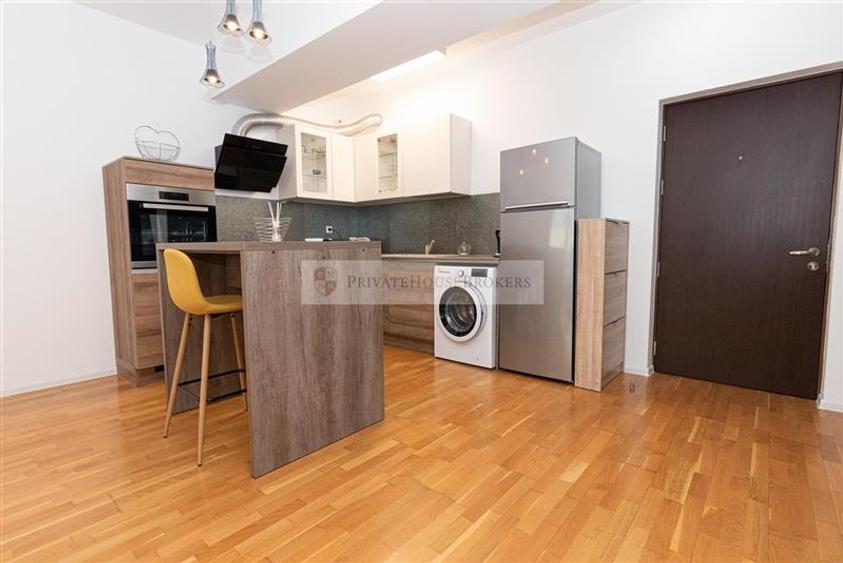 Apartament cu 2 camere semidecomandat, mobilat în Pipera
