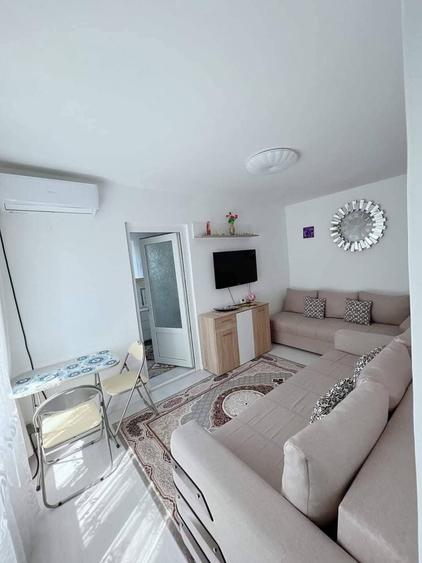 Apartament cu 3 camere nedecomandat în Central