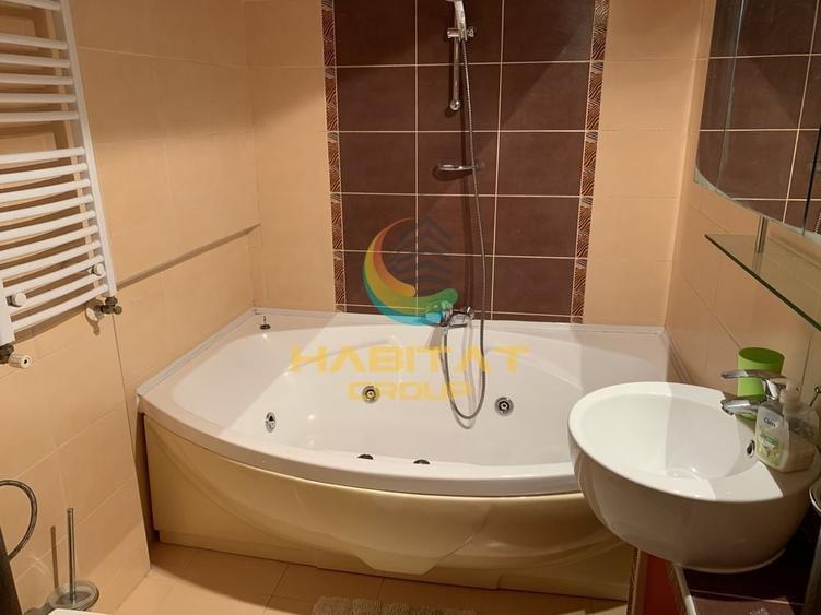 Apartament cu 3 camere semidecomandat, mobilat în Berceni