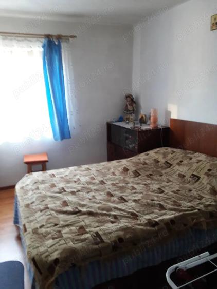 Apartament cu 4 camere decomandat în Vama