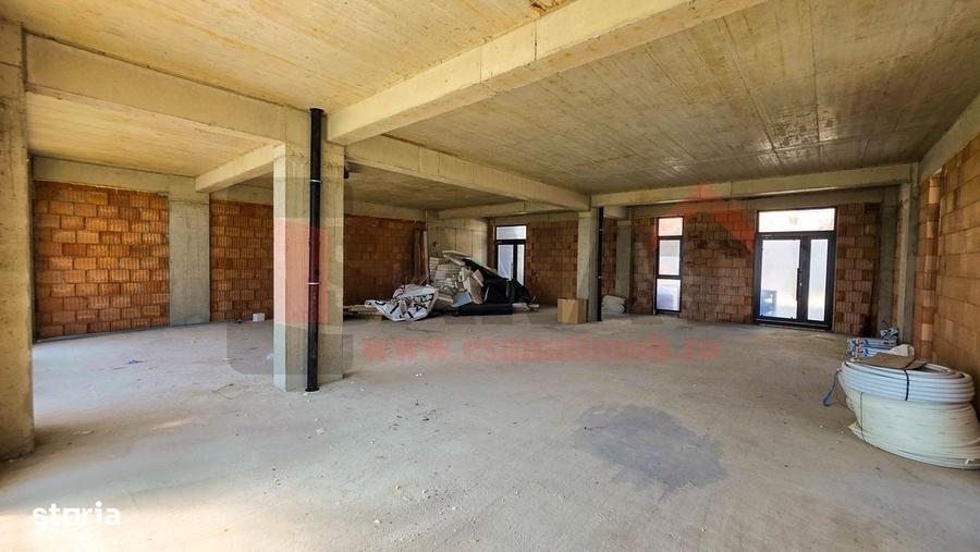 Spațiu comercial, de 137 mp, în Central