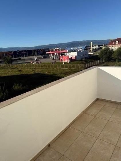 Apartament cu 2 camere decomandat în Exterior Vest