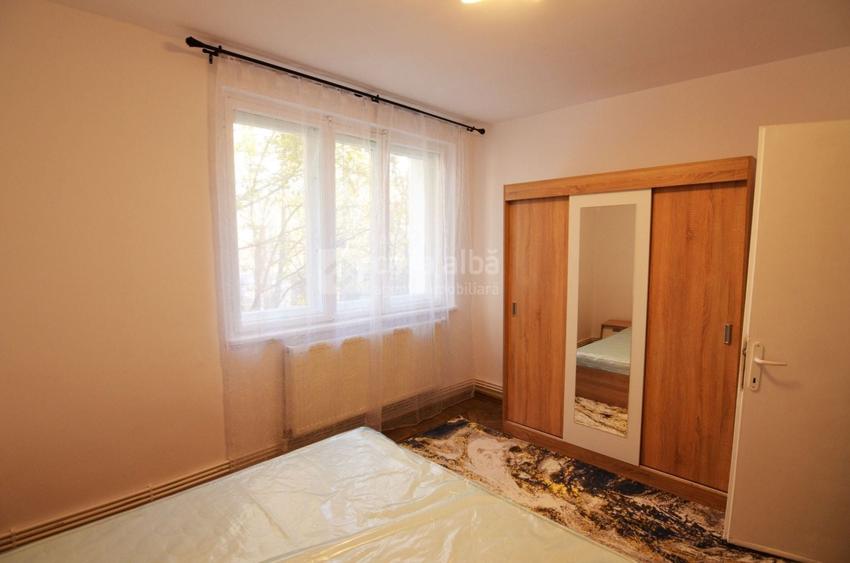 Apartament cu 3 camere semidecomandat, mobilat în Copou