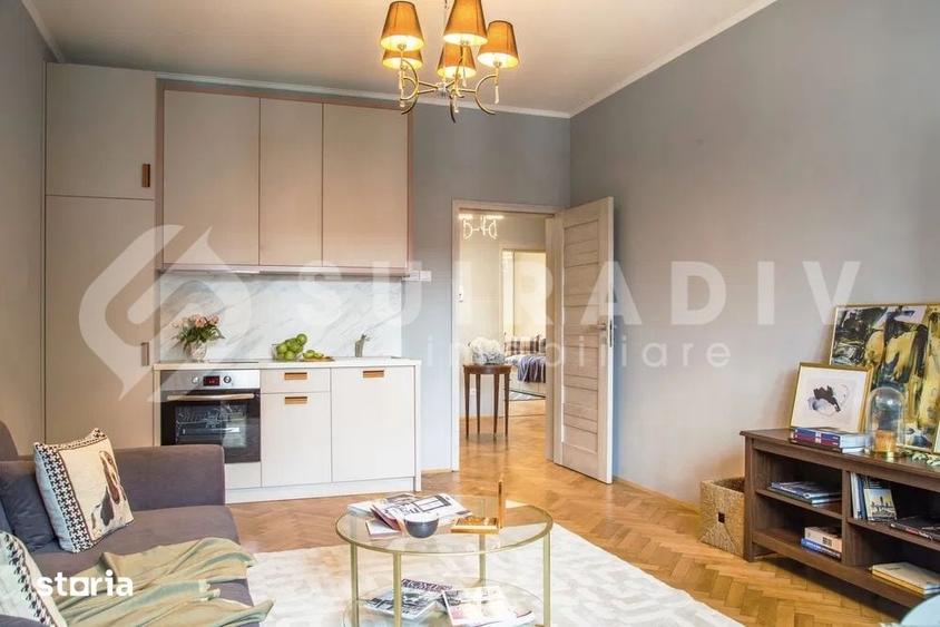 Apartament cu 3 camere semidecomandat în Central