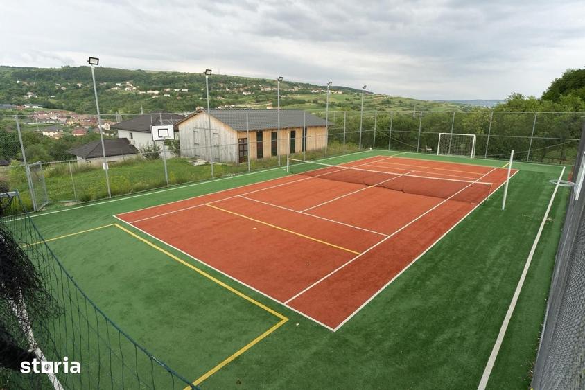 Casă cu 5 camere cu Teren 820 Mp în Baciu