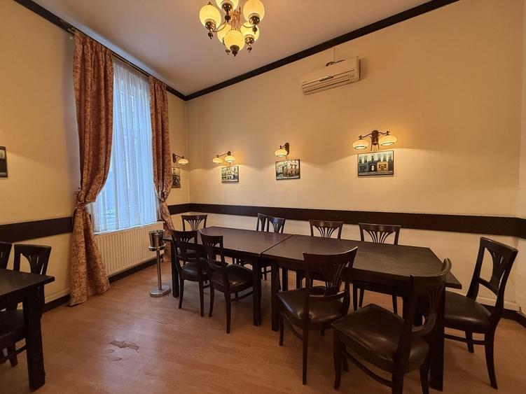 Casă individuală cu 5 camere cu Canalizare în Cișmigiu