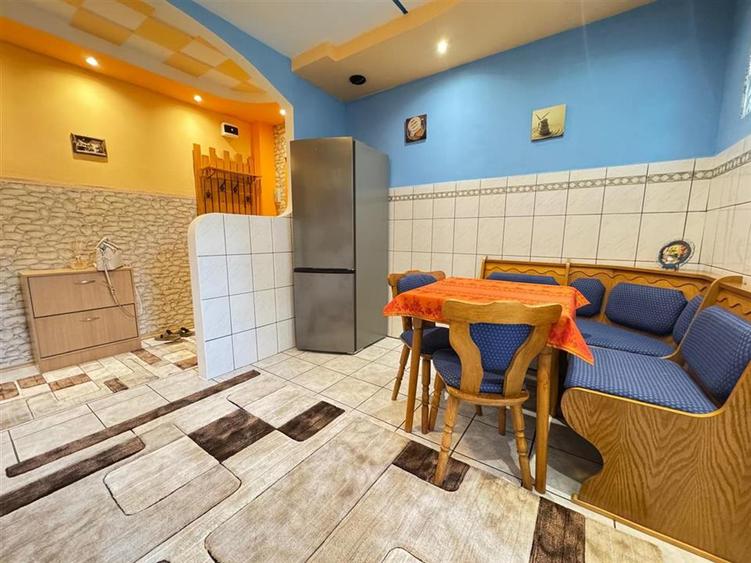 Apartament 2 camere decomandate cu balcon in Vasile Aaron - 1