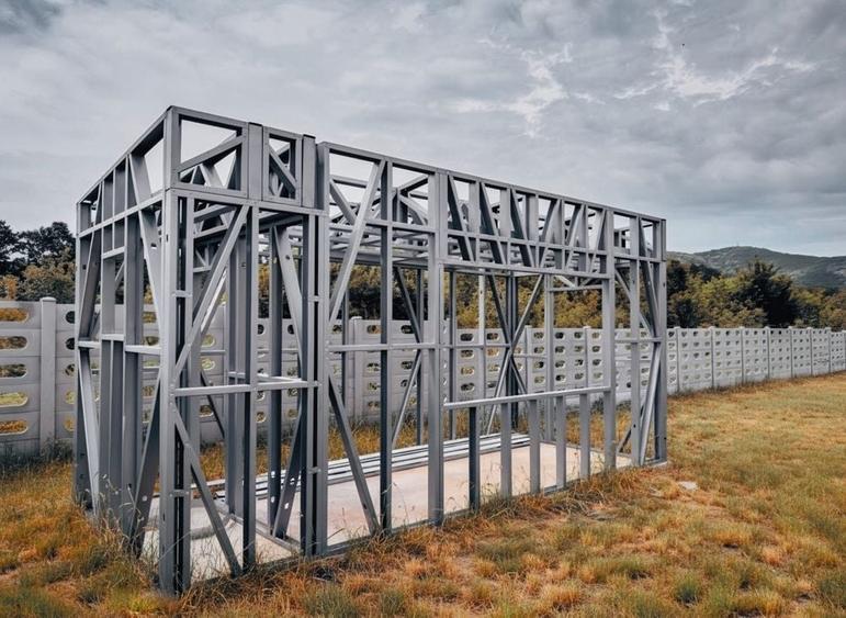 Direct Proprietar Teren 1.100 m2 la Lacul Surduc (Fardea) 2 CF-uri, Utilitati, Gard Beton + Structuri Metalice - 2