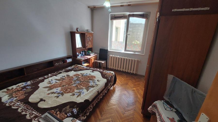 Apartament cu 4 camere în Chișinau
