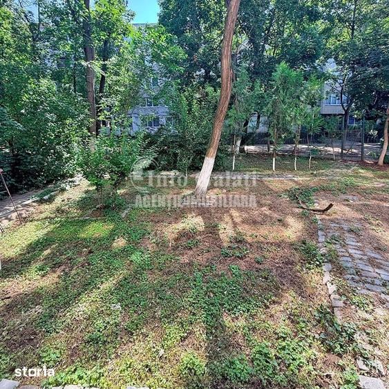 | Apartament cu 4 camere | Micro 16 | Mobilat si Utilat | Parter | - 12