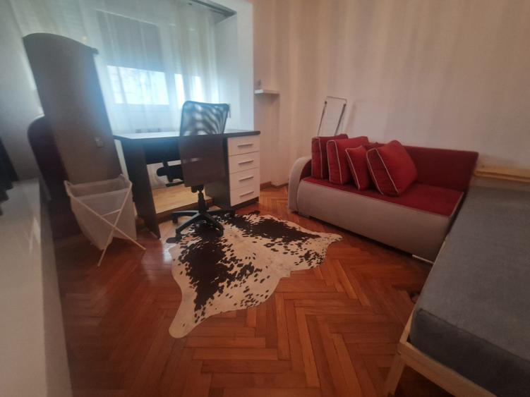 Apartament cu 3 camere decomandat în Circumvalațiunii