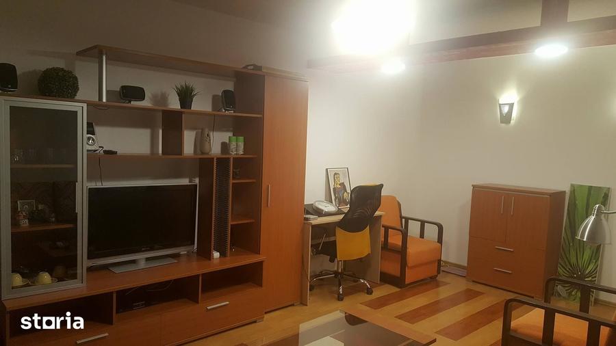 Garsonieră în Tei
