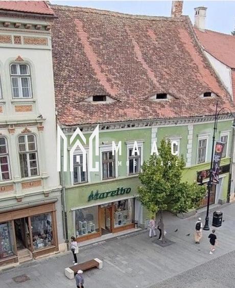 Casă individuală cu 33 camere cu Canalizare în Ultracentral