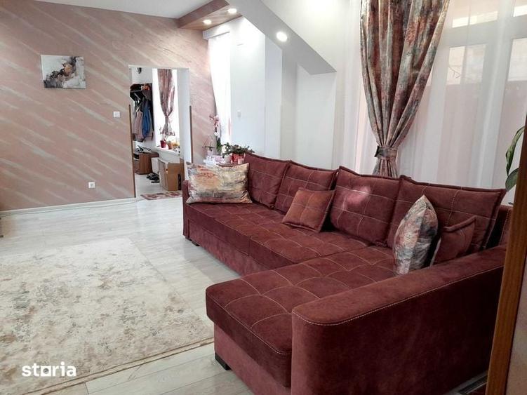 Casă cu 4 camere cu Teren 220 Mp în Central