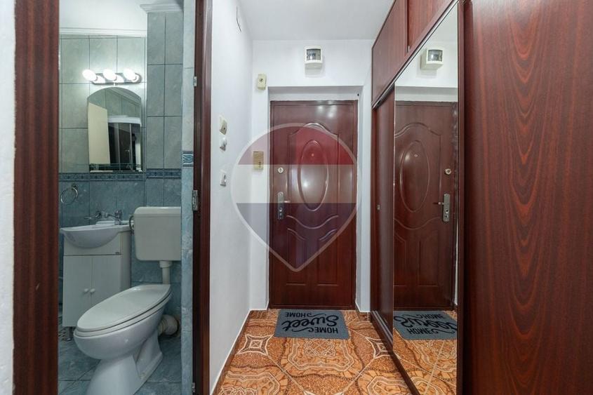 Garsonieră decomandată, mobilată în Gării