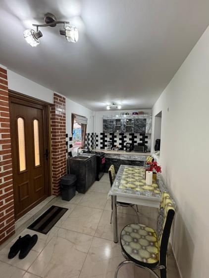 Casă individuală cu 2 camere cu Canalizare în Valea Roșie