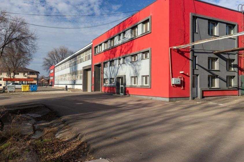 Spațiu industrial, de 1,000 mp, în Tătărași