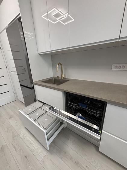 Apartament cu 2 camere decomandat, mobilat în Aradului