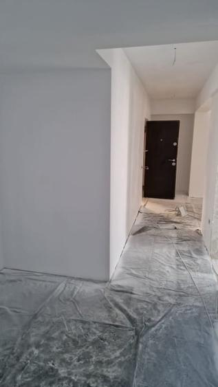 Apartament cu 2 camere decomandat în Energia