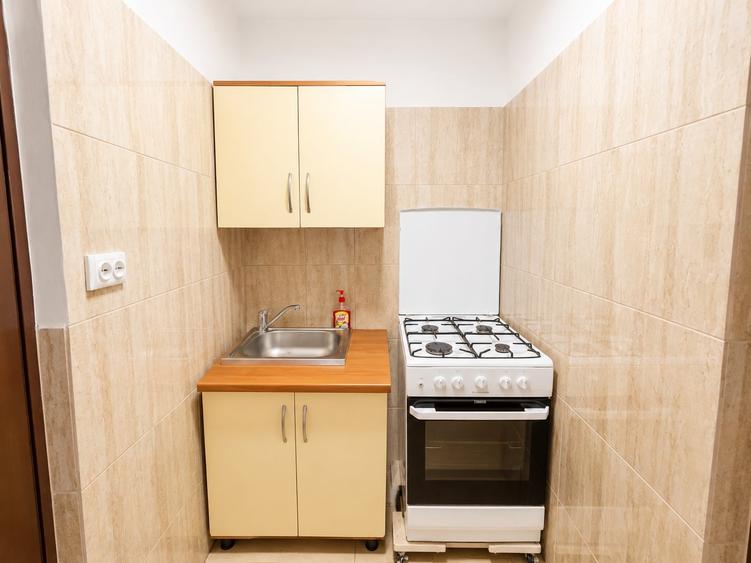Garsonieră nedecomandată, mobilată în Complex Studențesc
