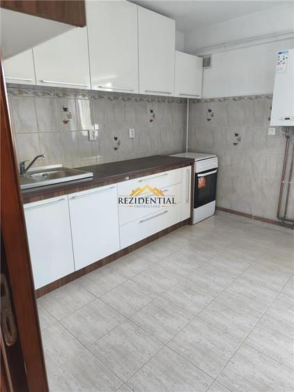 APARTAMENT 3 CAMERE - CENTRAL - 2