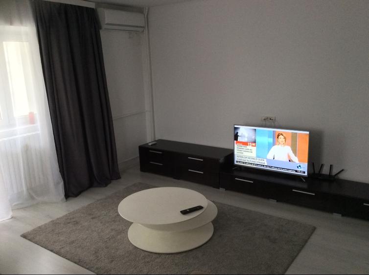 Apartament cu 2 camere decomandat în 13 Septembrie