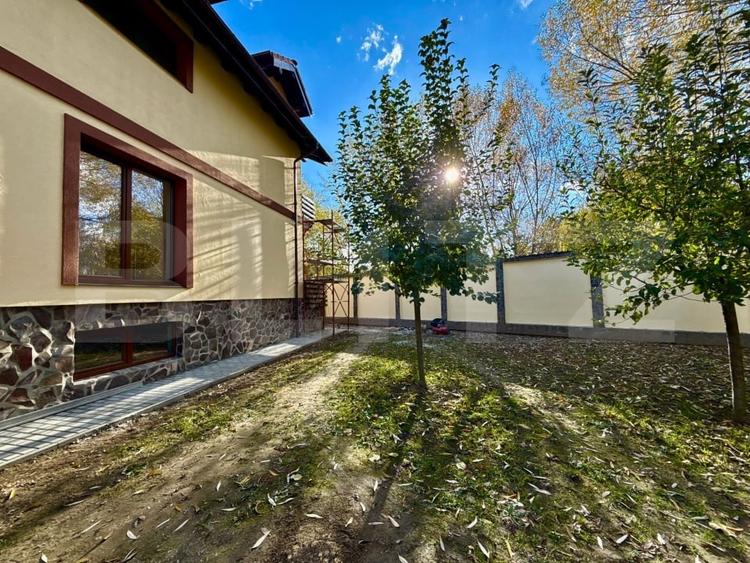 Duplex cu 5 camere cu Canalizare în Ghimbav