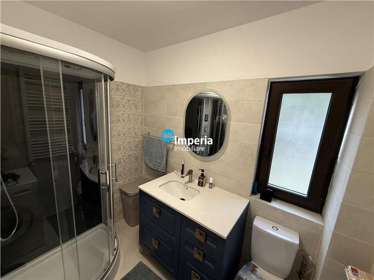 Apartament cu 3 camere decomandat în Valea Lupului