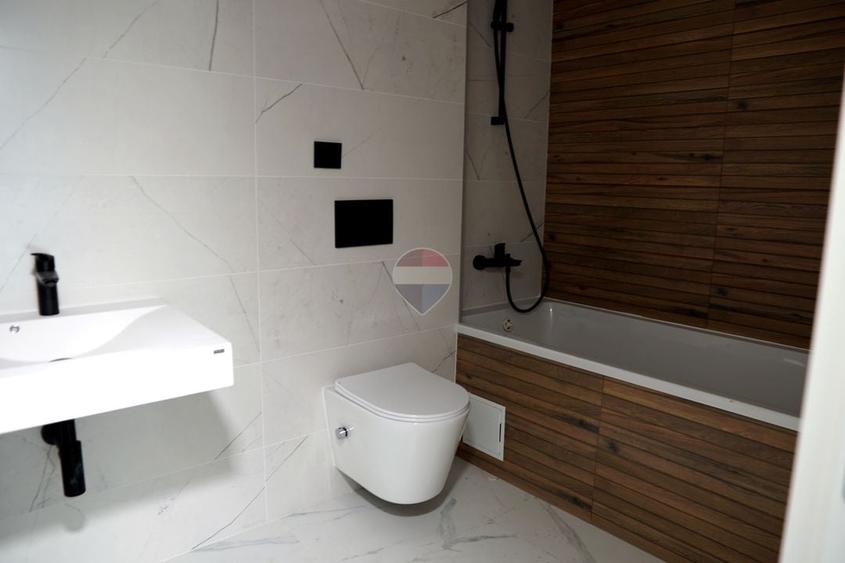 Apartament cu 3 camere decomandat în Theodor Pallady