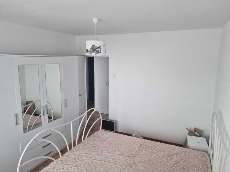 Apartament cu 2 camere decomandat în Podgoria