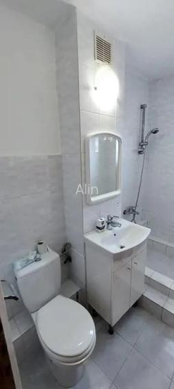 Vand apartament 4 camere etaj 1 zona Freidorf, Liceul auto