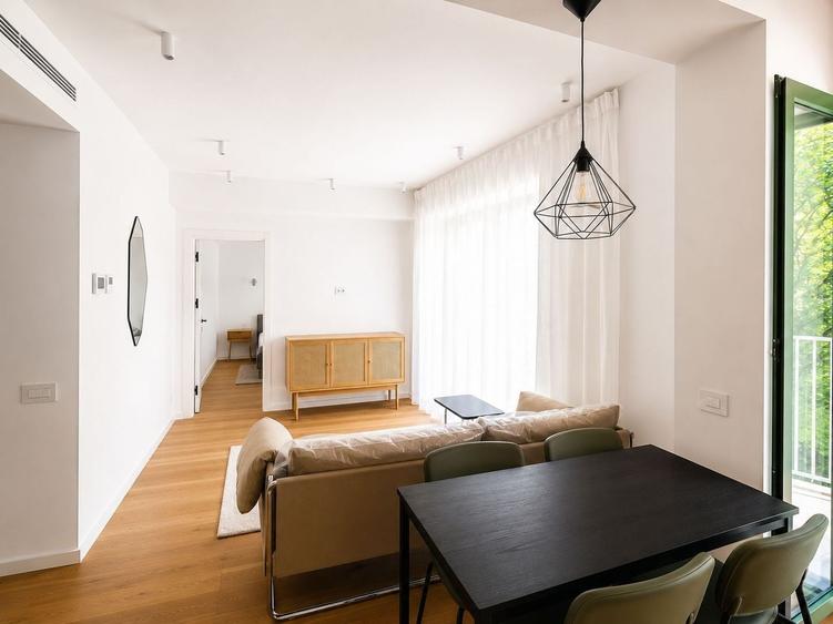 Apartament cu 2 camere semidecomandat, mobilat în Mihai Bravu