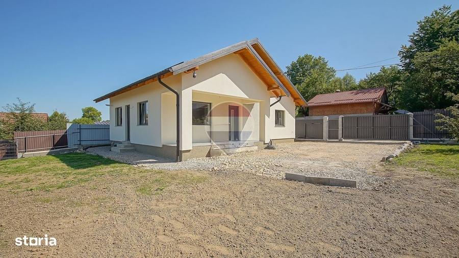Casă cu 3 camere în Tărlungeni