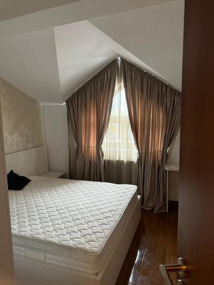 Apartament cu 3 camere decomandat în Mărgeanului