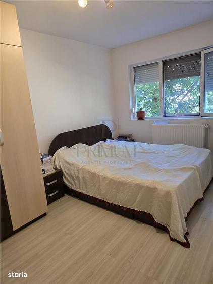 Apartament cu 3 camere semidecomandat în Favorit
