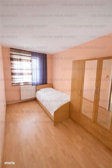 Apartament cu 3 camere decomandat în Astra