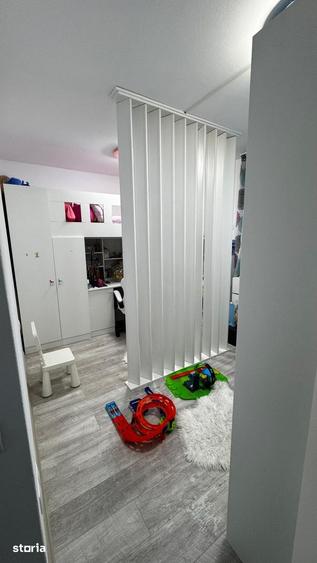 Apartament cu 3 camere decomandat în Terezian